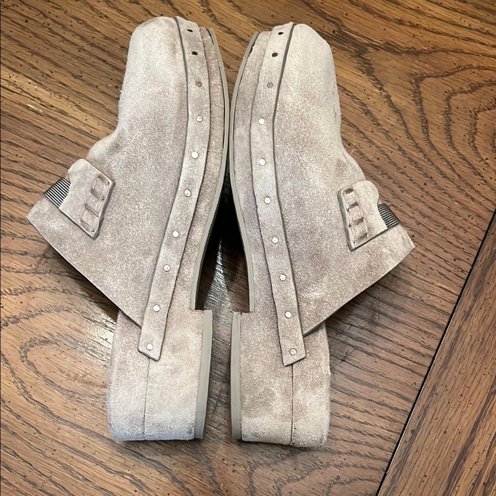 BRUNELLO CUCINELLI
Monili Suede Clogs, size 37‎ - Picture 12 of 15